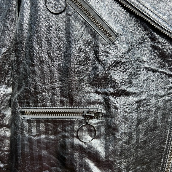 Silver Metallic Leather Jacket - Picture 7 of 10